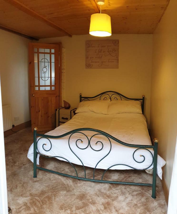 Mona Villa Holiday Home Caulderton Εξωτερικό φωτογραφία